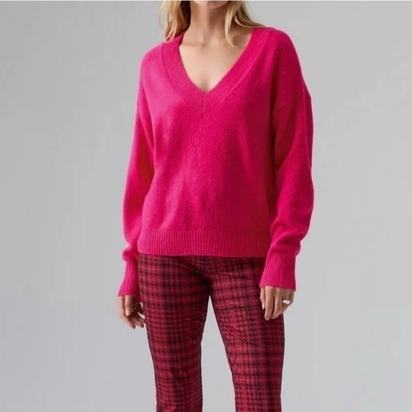 Sanctuary Easy Breezy V Neck Pullover In Flash Pink - Picture 5 of 14